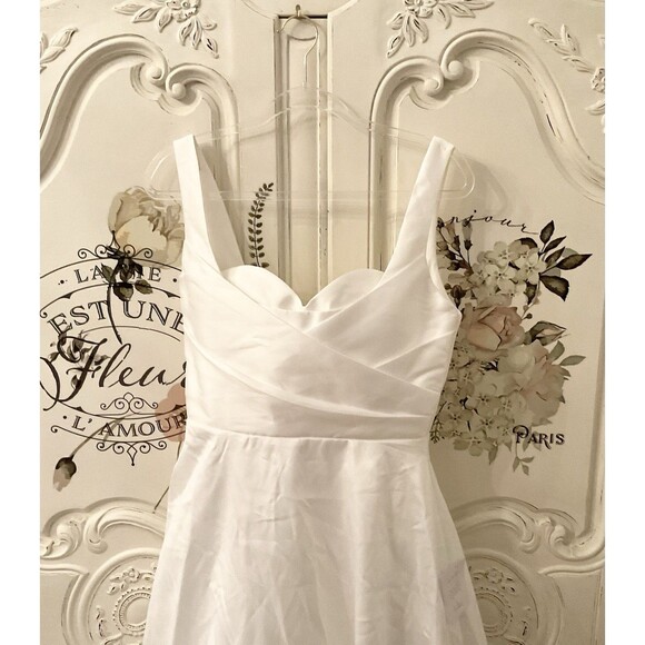 Lulus Modern Affection Maxi Dress Women's M White Taffeta Pleated NWT - Picture 7 of 13